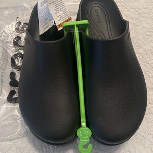 Crocs Dylan platform clog